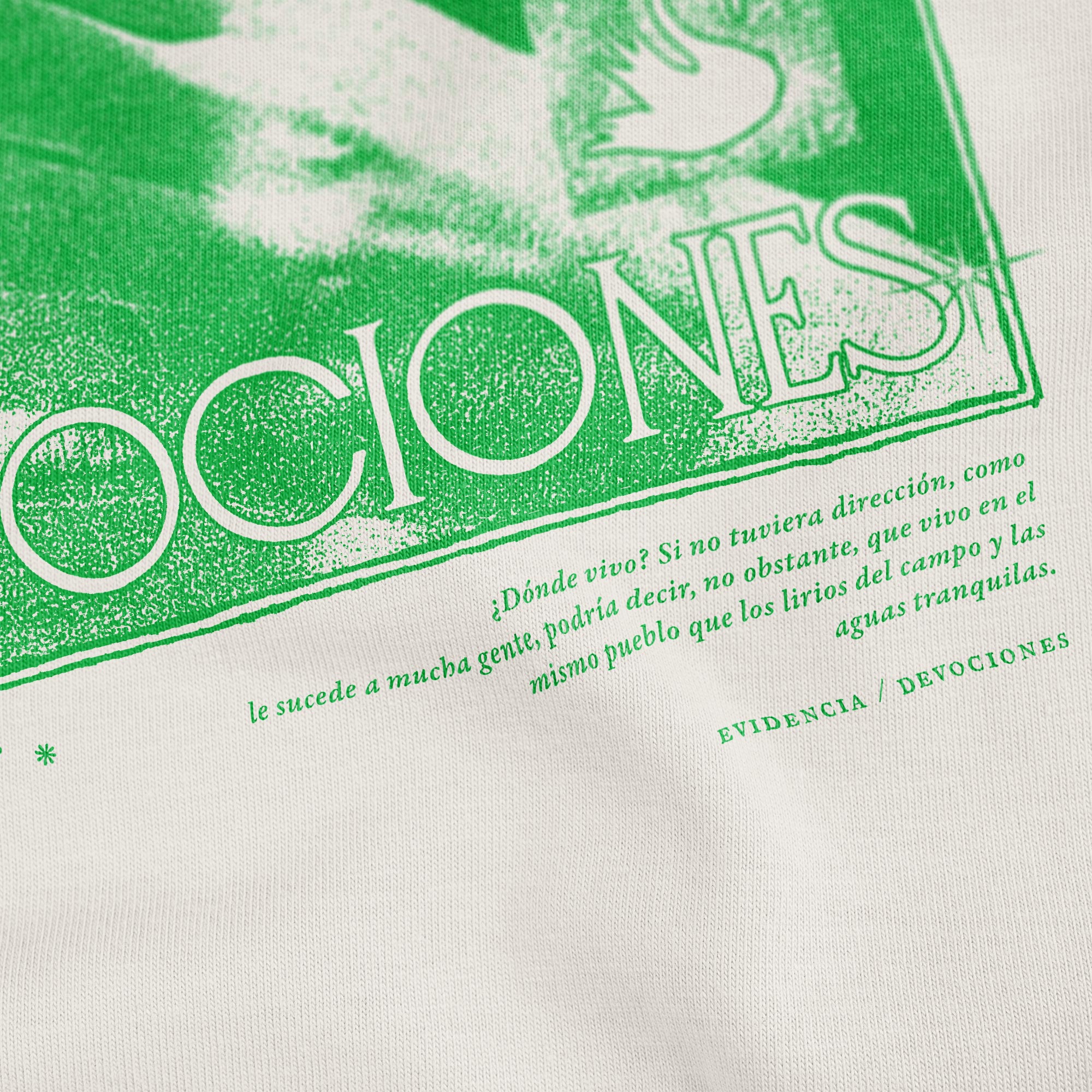 Polera «Devociones/Mary Oliver»